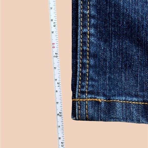 SouthPole Jeans Women’s 13 Medium Wash Denim Capri Pants Mid Rise 34x22 Y2K VTG - Picture 8 of 8